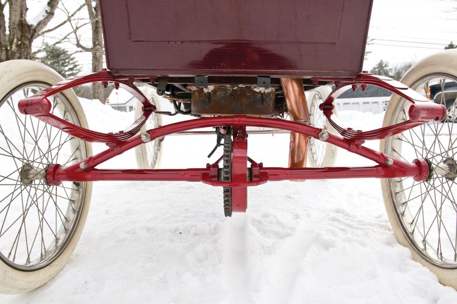 Детали экстерьера Locomobile Steam Runabout 1899 года  (фото 8 из 23)